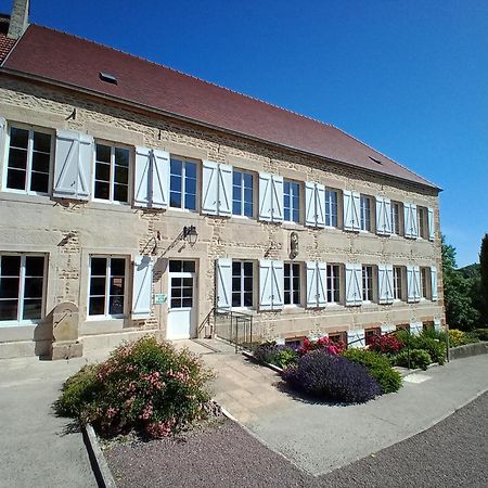Hotel Domaine Ferme Sainte Anne Langres Exterior foto